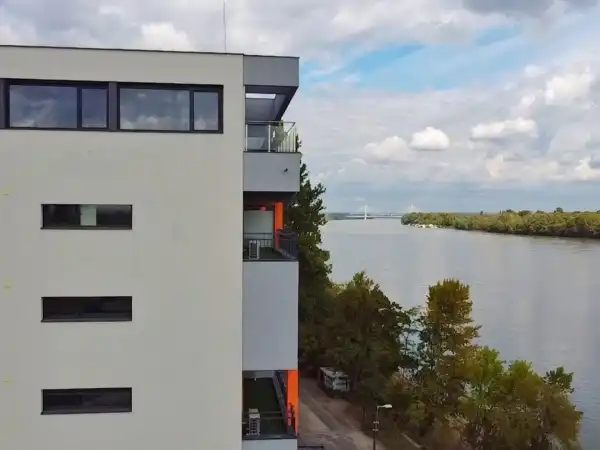 Eladó újszerű téglalakás, Budapest, III. kerület 3 szoba 78 m² 185.66 M Ft