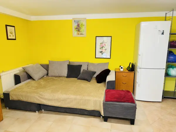 Kiadó téglalakás, Nagykovácsi 2 szoba 70 m² 348 E Ft/hó
